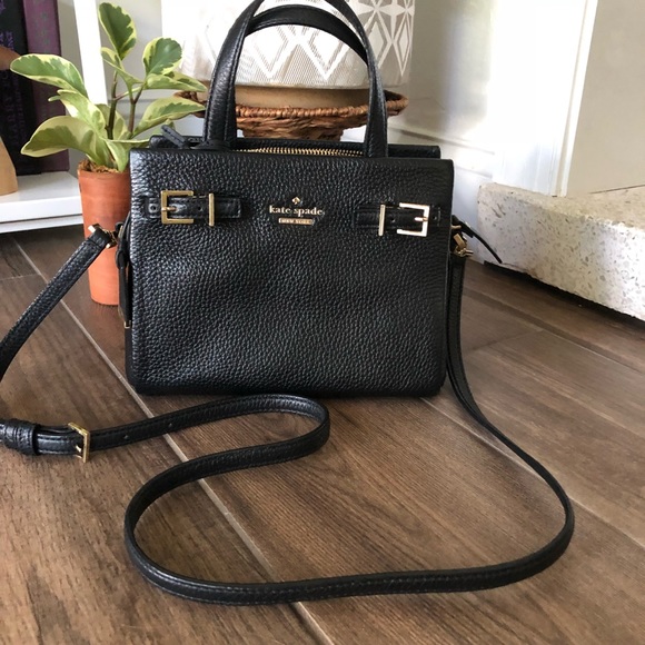 kate spade Handbags - Kate spade crossbody satchel